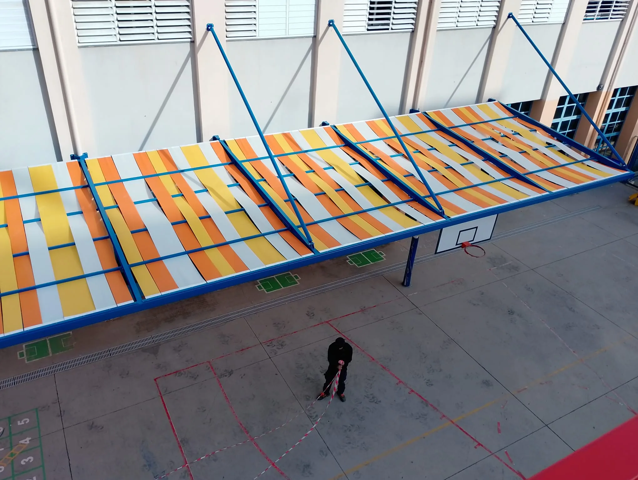 Cubierta de Sombra sin Pilares para el Centro Escolar Creu Alta — Sabadell — imagen 3