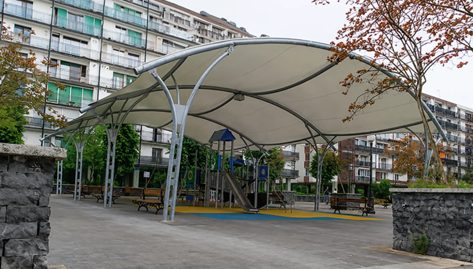 Cubierta Textil para Parque Infantil en Lasarte-Oria