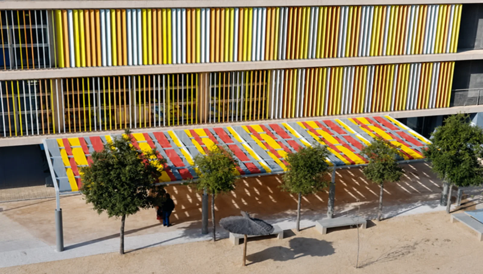 Cubierta de Alta Resistencia para Patio de Colegio en Calpe — imagen 2