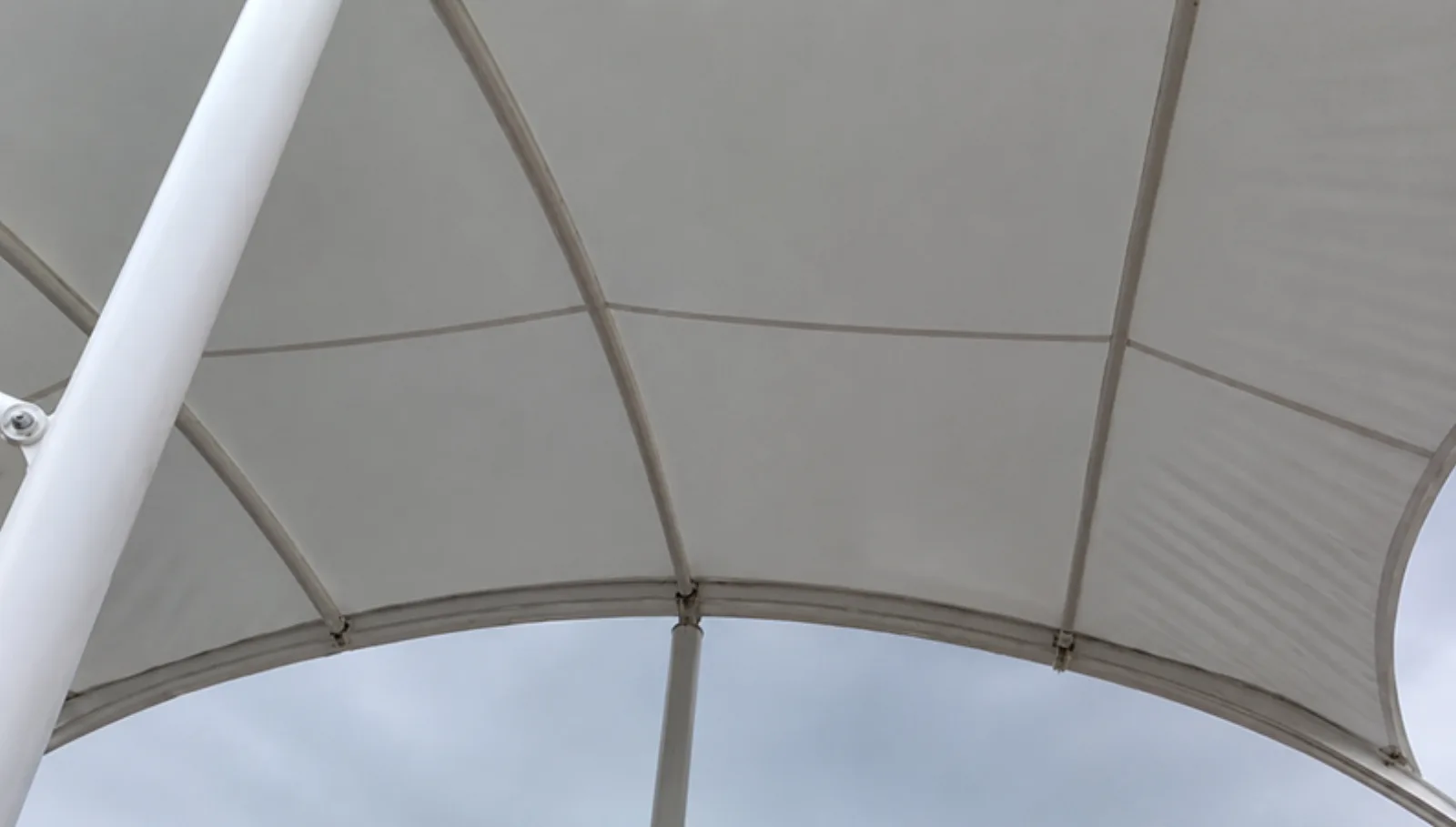 Cubierta Textil para Espacio Deportivo en Nanclares de la Oca