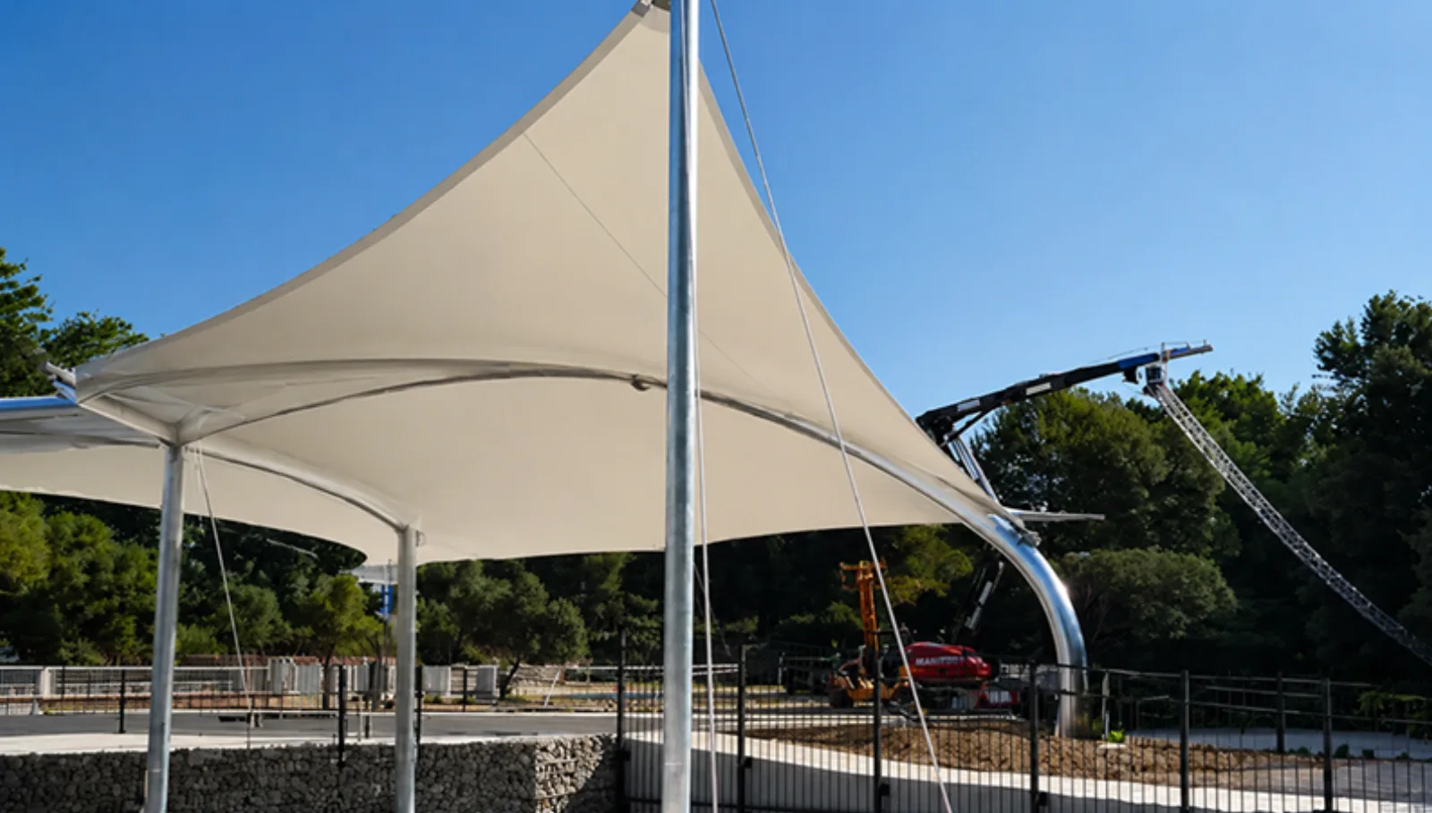 Cubierta Textil Urbana en Els Pallaresos — imagen 2