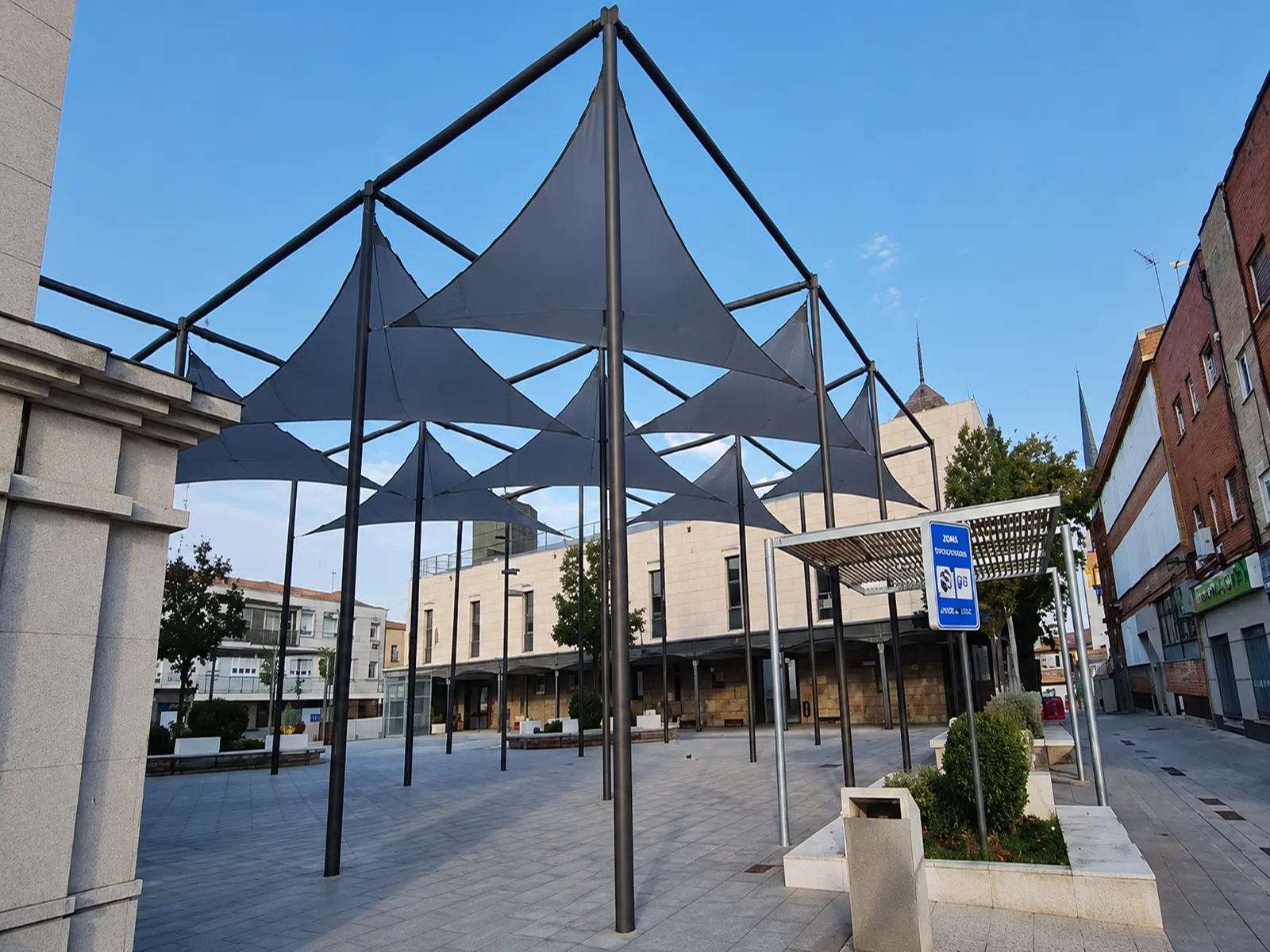 Cubierta Textil Urbana en Pozuelo de Alarcón