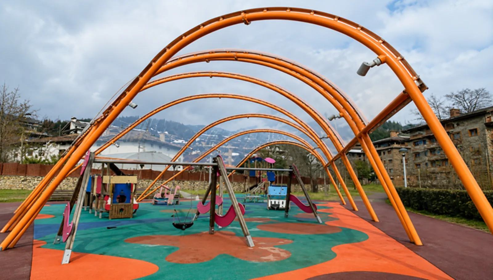 Cubierta Translúcida para Parque Infantil en Oñati