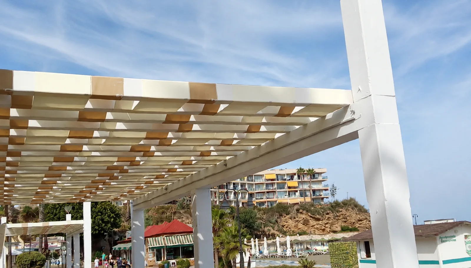 Arquitectura Textil en el Paseo Marítimo de Torremolinos — imagen 2