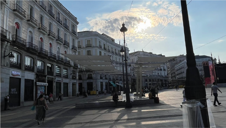 Toldos para Sombra en la Puerta del Sol de Madrid — imagen 3